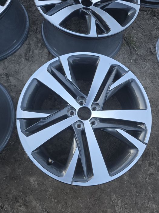Felgi  19 5x108 Peugeot   RCZ  3008 .5008   citroen