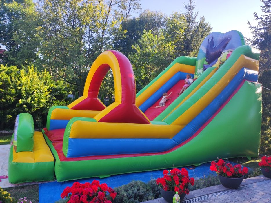 sprzedam zjeżdżalnię dmuchaną