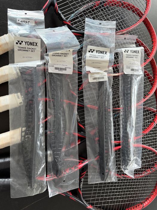 Yonnex Vcore Tour F 310g L3