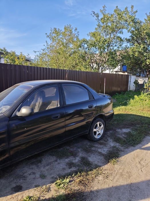 Daewoo lanos 1.5 2012