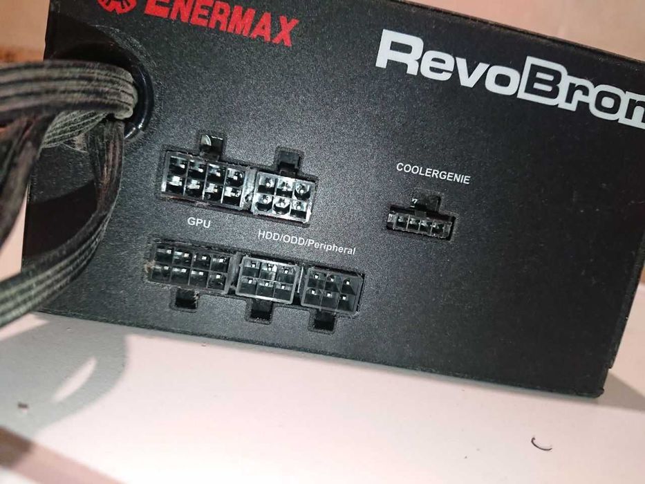 Блок питания  Enermax RevoBron 600 W 80 Plus Bronze