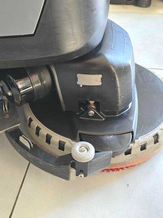 Profesjonalna Szorowarka KARCHER BD 38/12 C  SERWIS Gwarancja