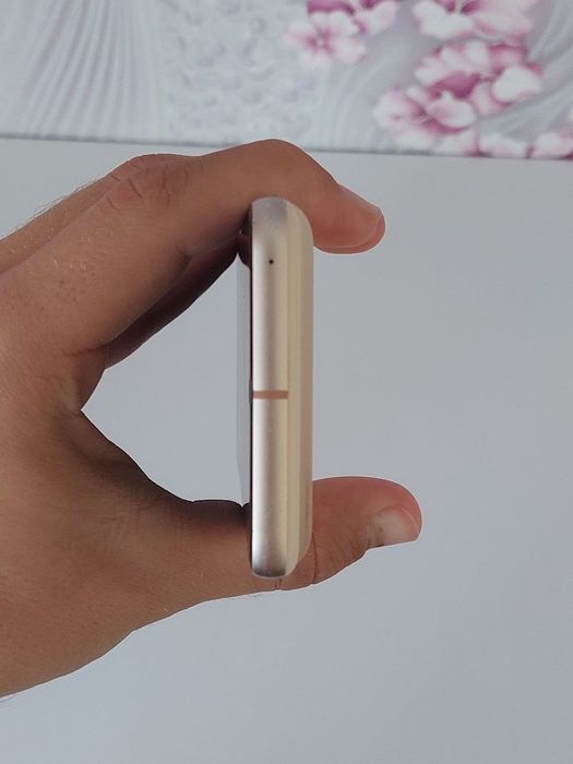 Google pixel 8 8/128 rose