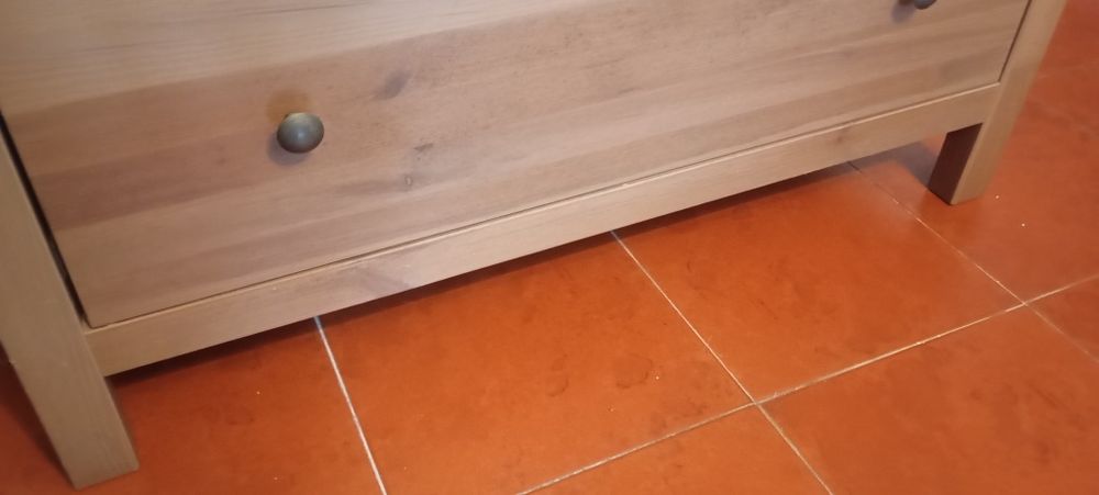 HEMNES IKEA Cómoda com três gavetas castanha acinzentada 
Cómoda c/3 g