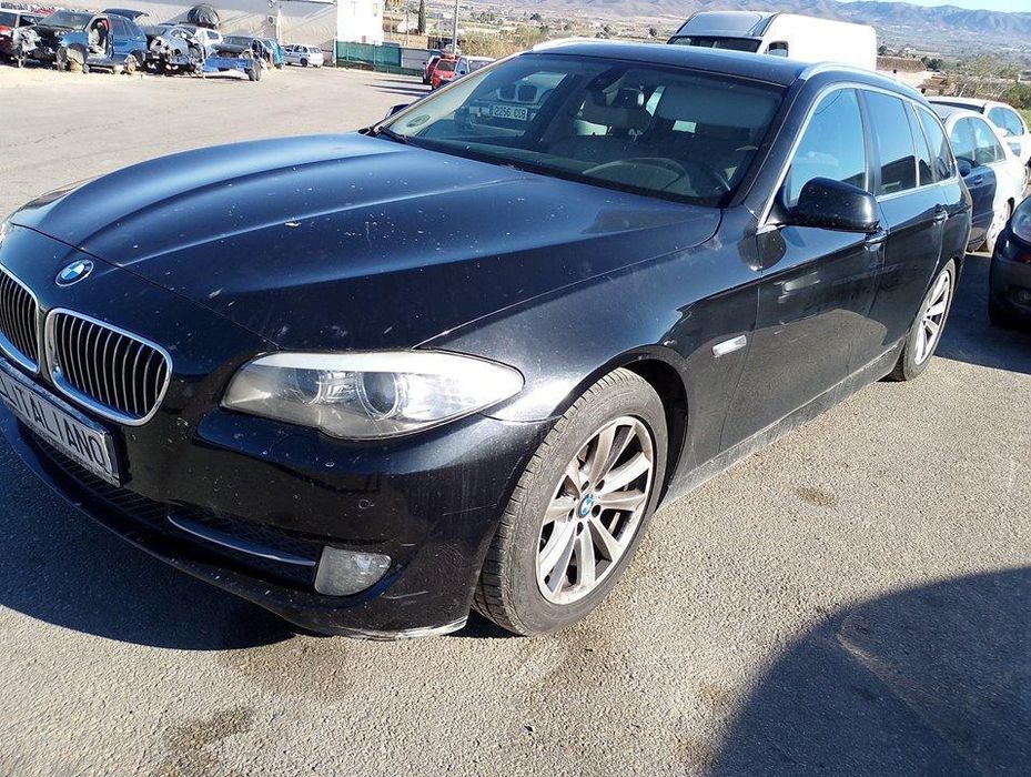Dobradiça Esquerda Do Capô Bmw Serie 5