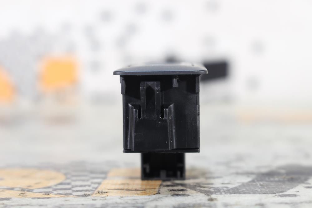 Botão / interruptor electromecânico / relé AUDI A6 (4G2, 4GC, C7)