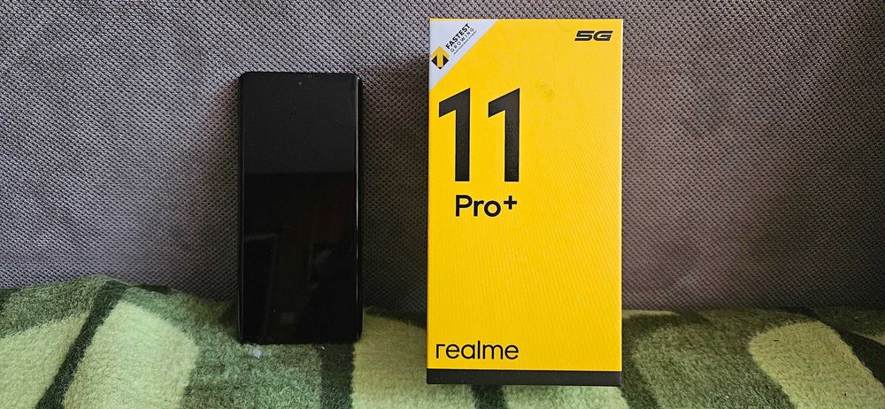 Telefon Realme 11 Pro+ 512GB – stan bardzo dobry!