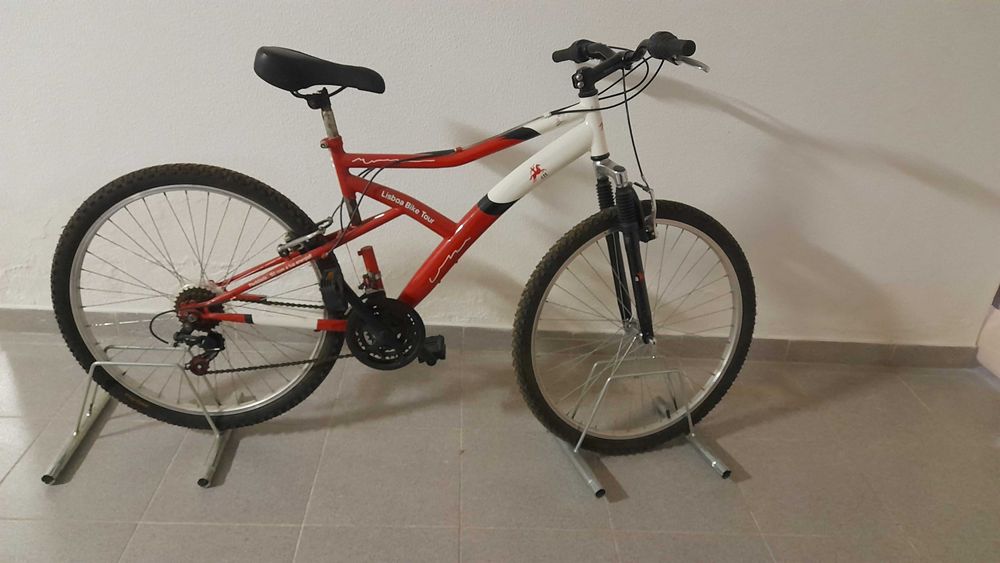 Excelente bicicleta de desporto