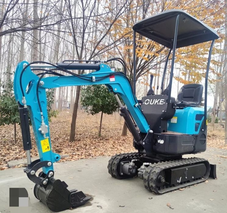 Aluguer máquina mini escavadora