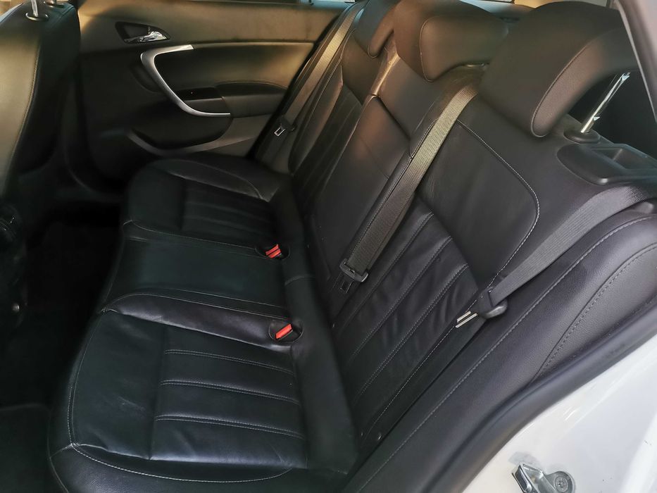 Opel Insignia 2.0 TDCi - automat - full wersja wyposażeniowa