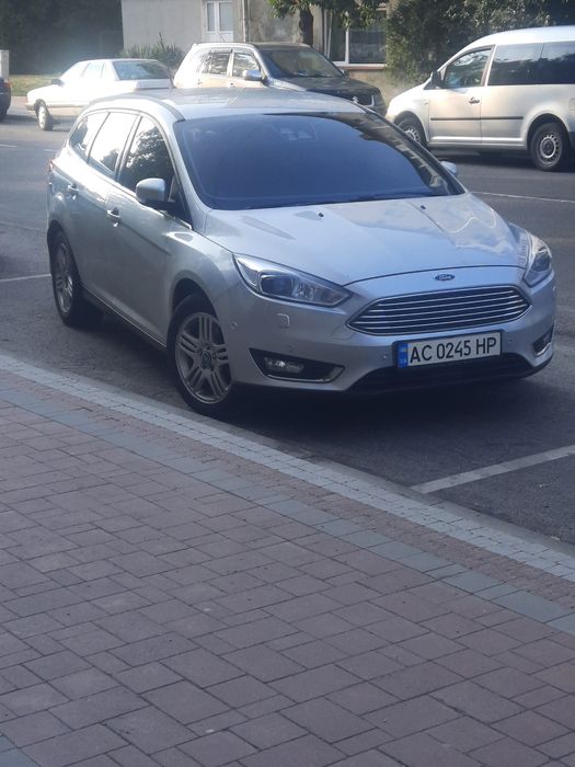 Форд фокус 2016рік універсал 2.0 дизель