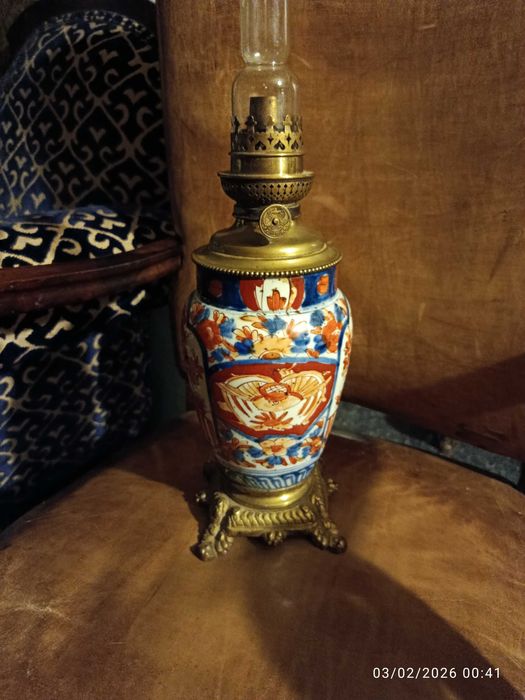 Candeeiro Petróleo ou azeite Séc XIX Porcelana Imari e bronze 56 cm