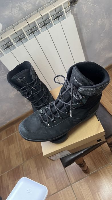 Теплі черевики снігоступи ми трекінгові Lowa 47 GoreTex