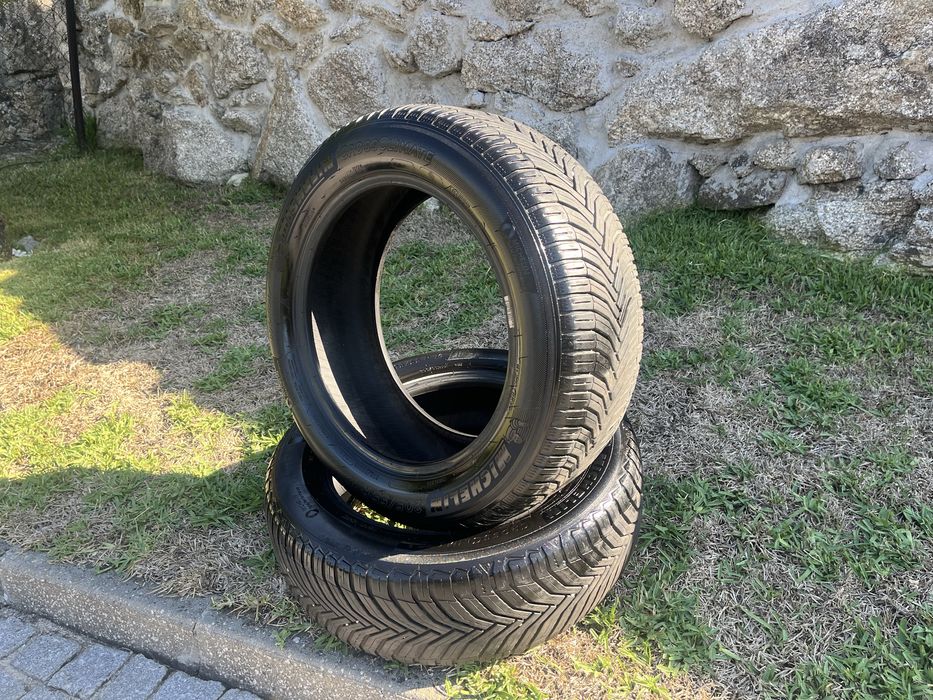 2 Pneus 205/55R16 Michelin CrossClimate - Bom estado