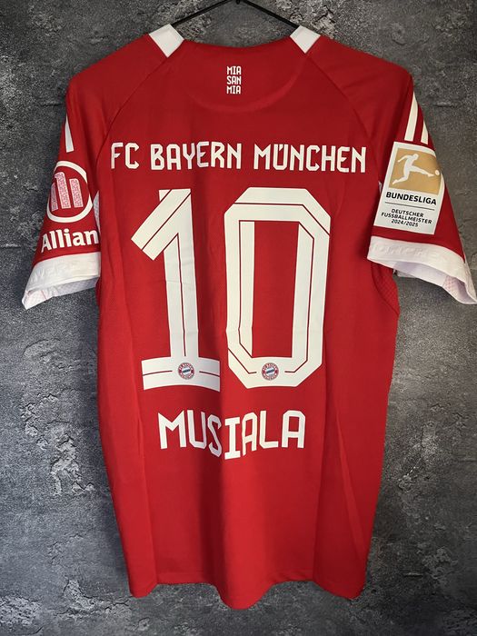 Комплект форми Баварія Мусіала сезон 25/26 Bayern Musiala 10