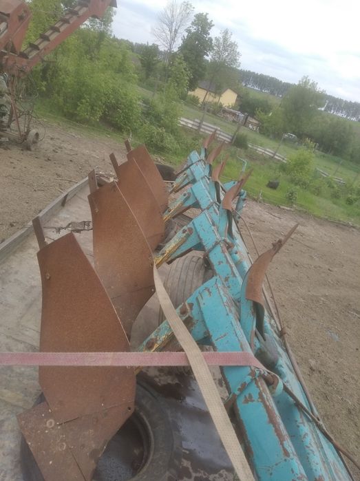 Плуг 5-35 BBM , напівпричіпний