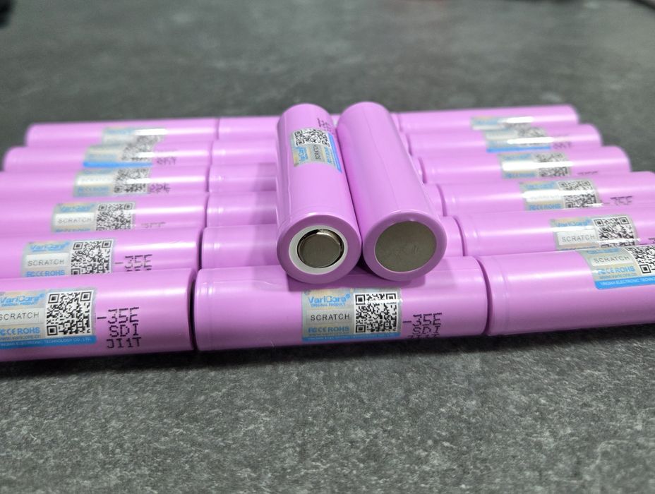 Акумулятор 18650 VariCore 3500mAh Li-ion battery 3.7C