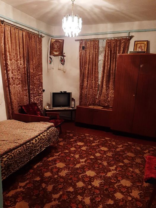 Здам будинок без зручностей в м.Коростень