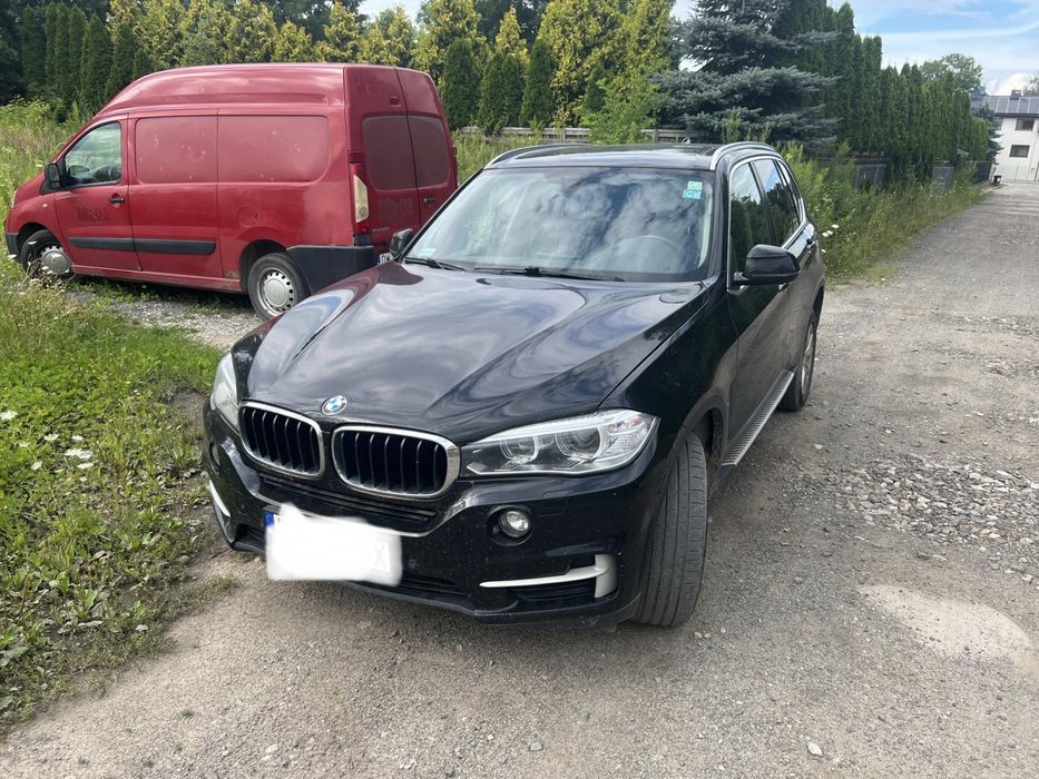 Sprzedam lub zamienię BMW X5 f15 - DOBRA OFERTA - mała kolizja !!!