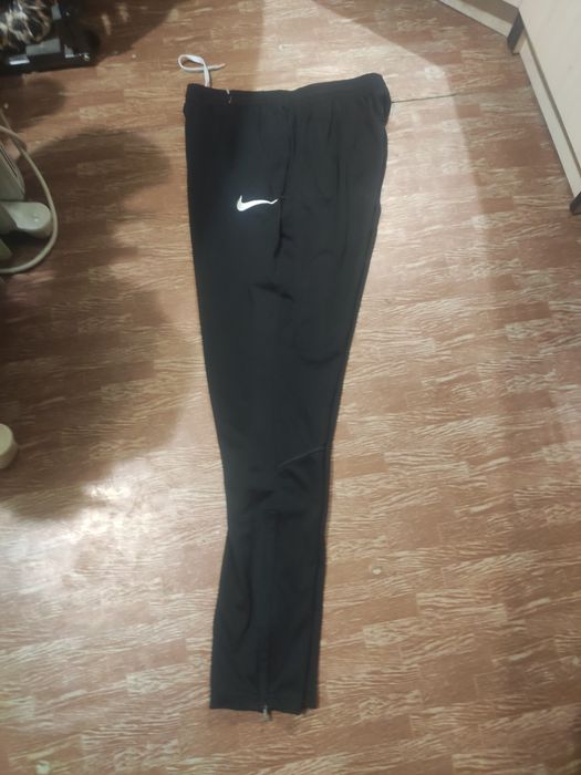 Штаны Nike original размер М
