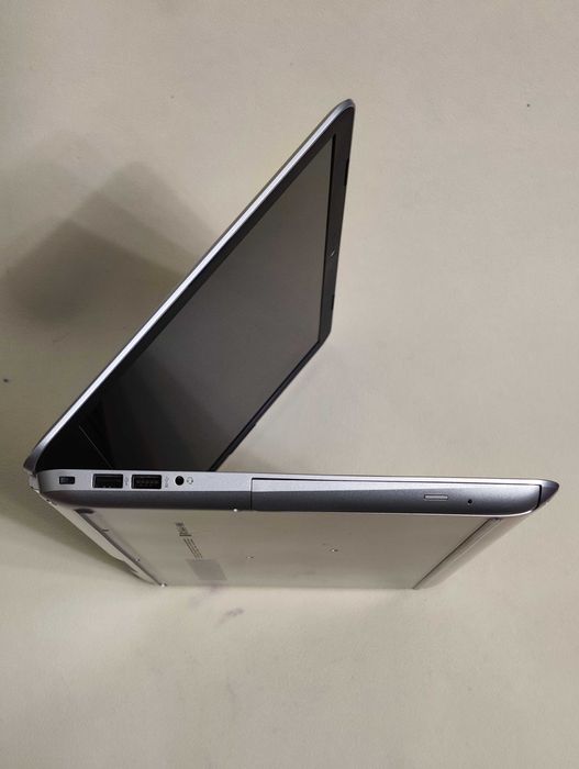 Ноутбук HP Pavilion 15-AU030NR IPS 15.6" 6-Core i7/DDR4 8Gb/256SSD