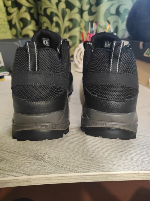 Демісезонні водонепроникні кросівки Lytos cosmic jab s25