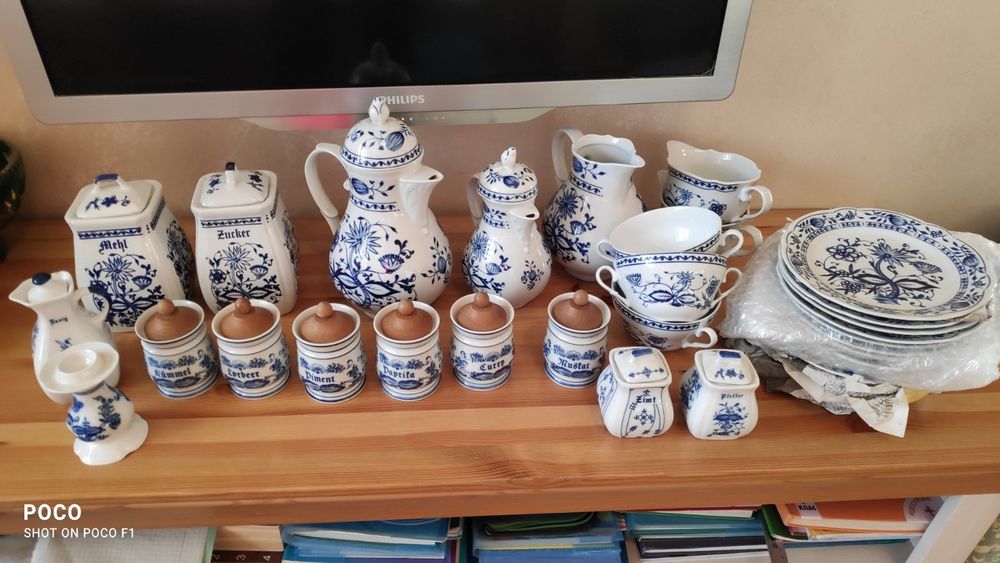 Синий лук, тарелки, спецовницы, блюда, Kahla