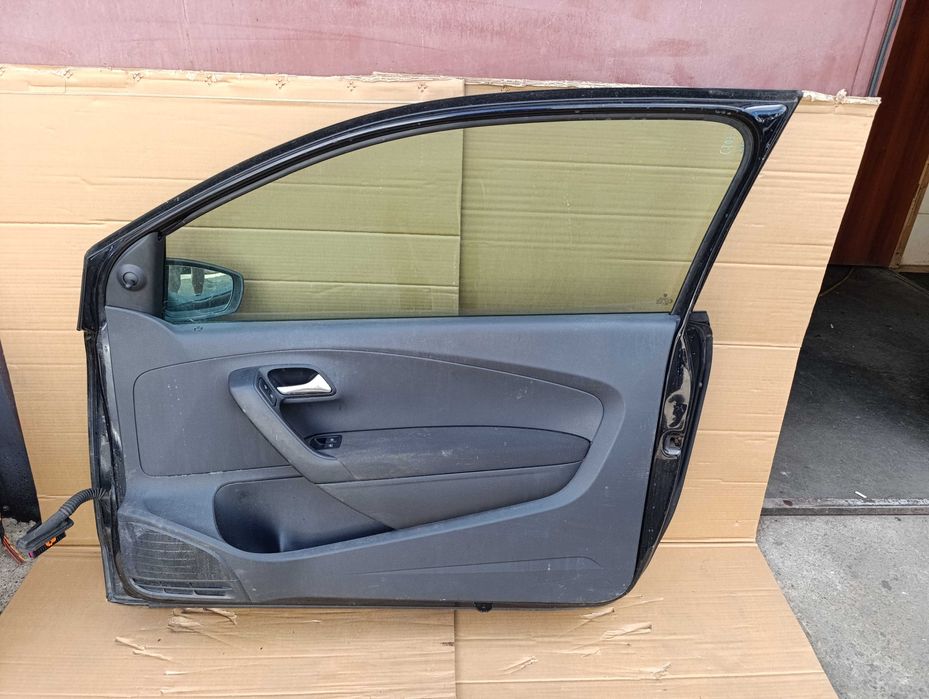 Двери  VW Polo 5 хетчбэк 3-5дверный