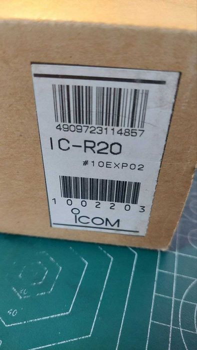 Портативний сканувальний радіоприймач Icom IC-R20