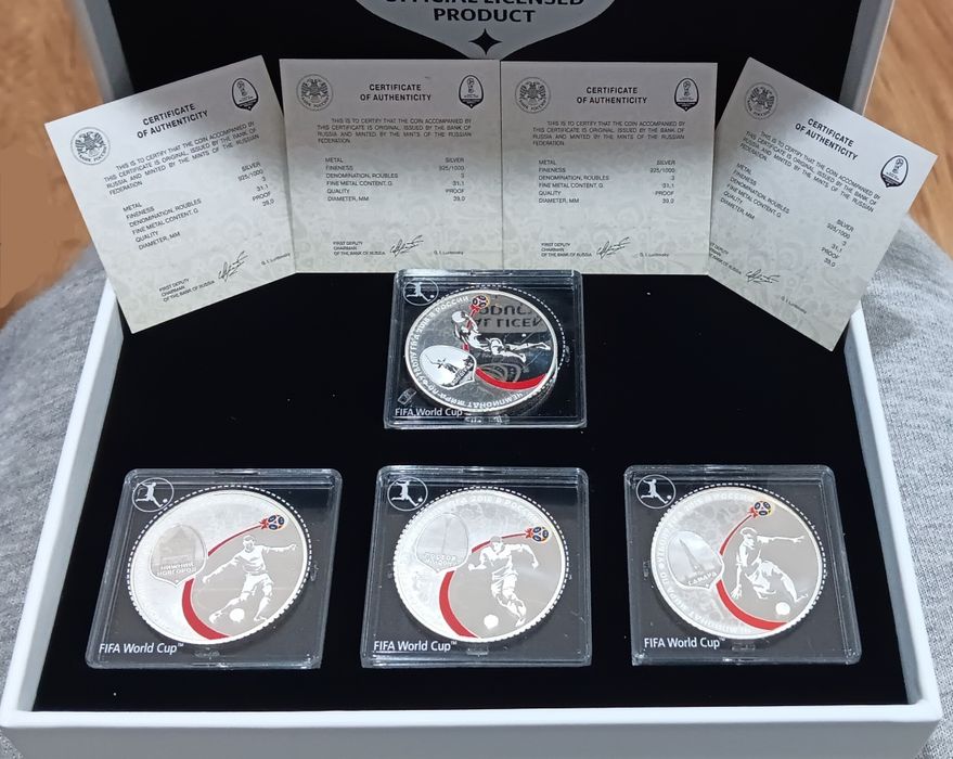Caixa Ref. 1: Official Licensed Silver Coins