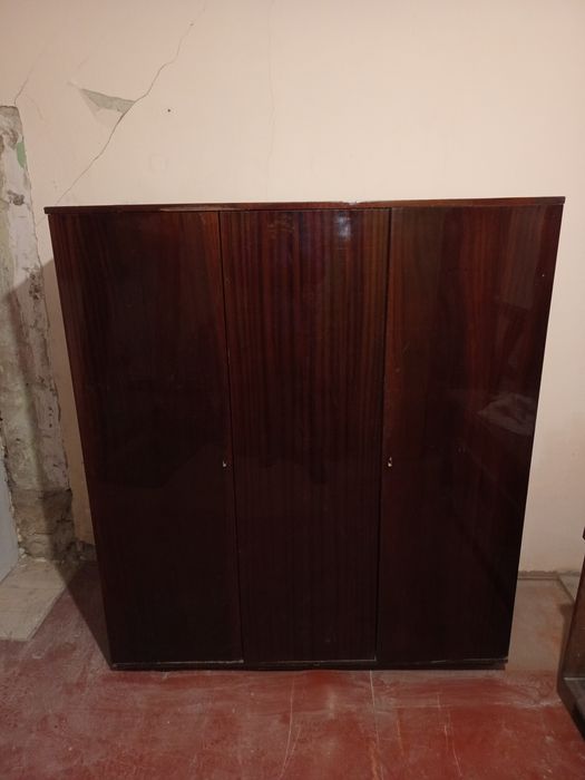 Комплект меблів(шафа,стіл,ліжко)