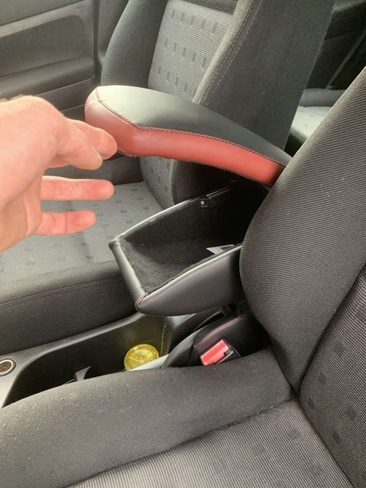 Подлокотник Skoda/Volkswagen/Audi/Fabia/Octavia/Passat/Golf