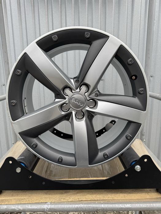 Диски Audi 7.5R17 ET36 Dia 57.1 5x100