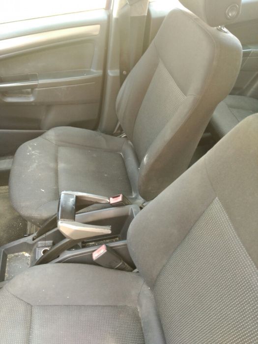 Portas/vidros, farolins, elevadores, fechaduras Opel Zafira B de 2006