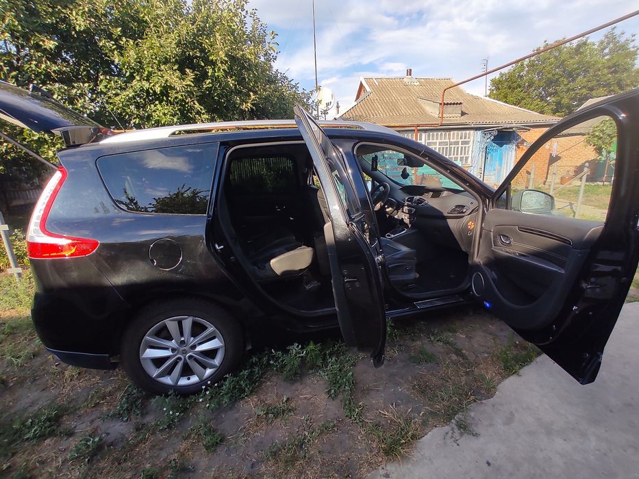 Продам  Reno Scenic 3 2012 дизель 1,6 двигатель K9К