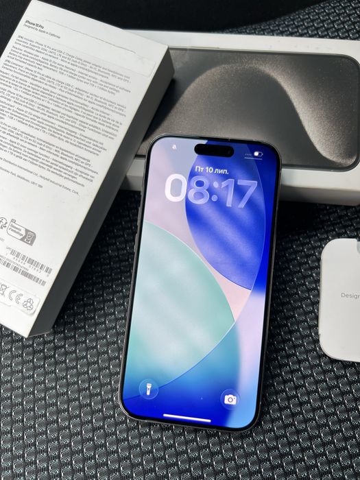 Продам Iphone 15 Pro 128