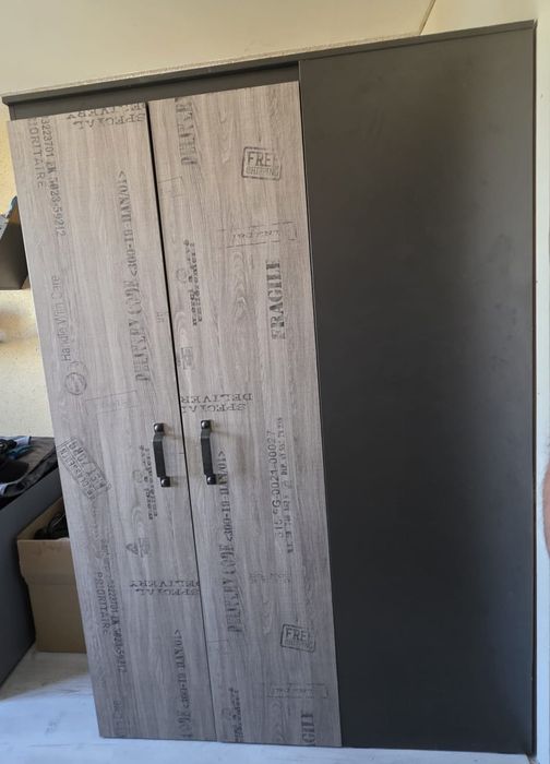 Szafa / garderoba z lustrem