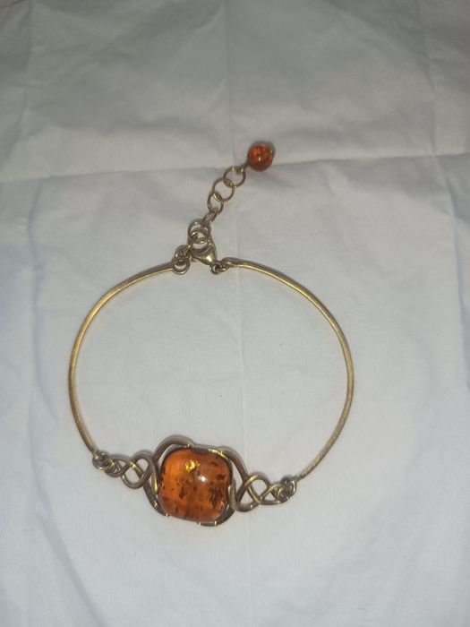 Браслет срібний в жовтій позолоті з бурштином