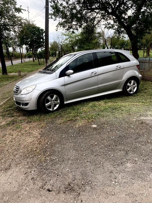 Продам Mercedes-BENZ B-180