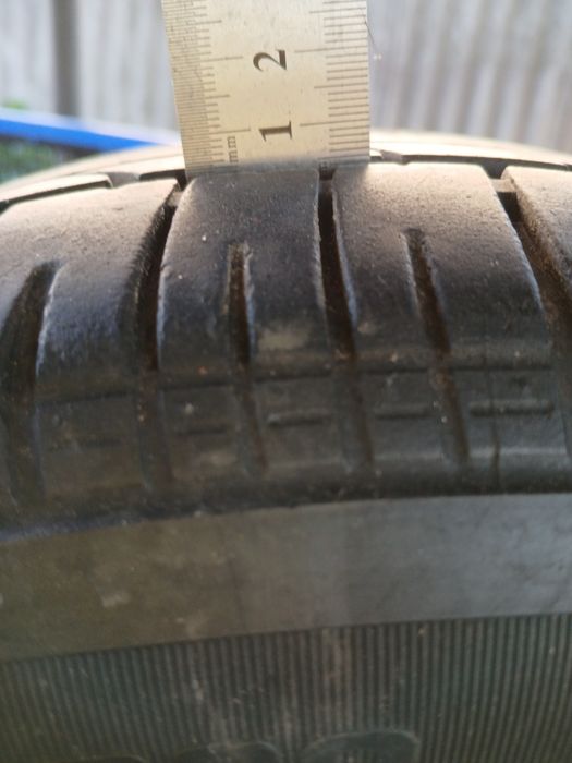 Автошини 195/60R15, Японія