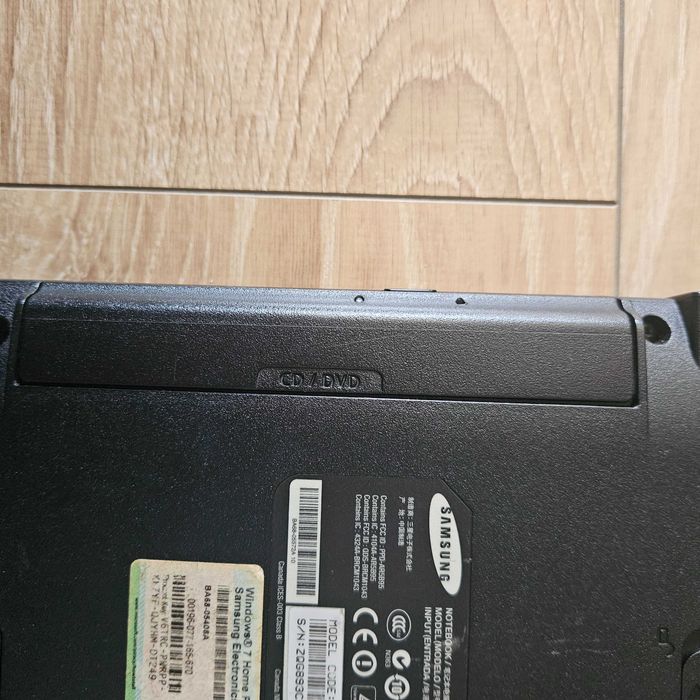 Laptop Samsung R780