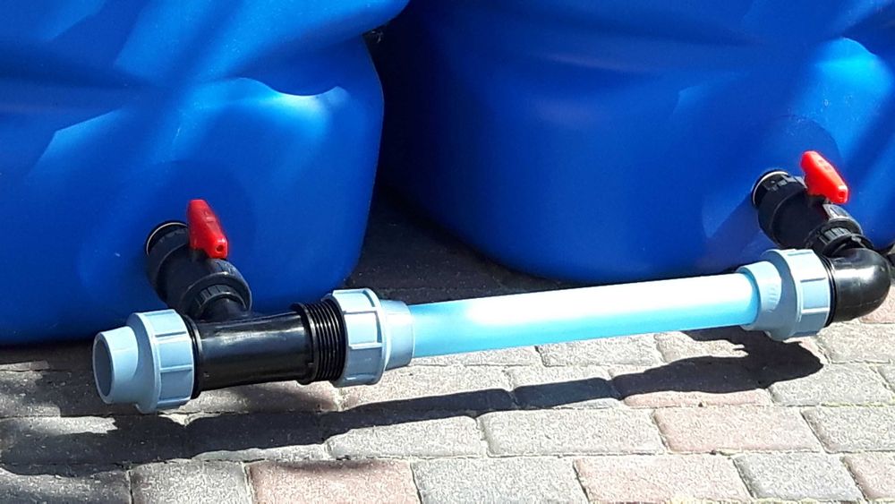 Zbiornik 4000l na wodę pitną, kolor niebieski fabr.nowe - tylko 1 szt. ze wskażnikiem poziomu wody