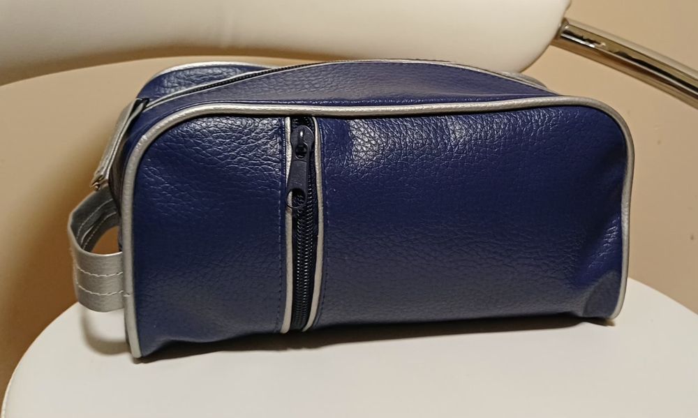 Kosmetyczka damska podróżna