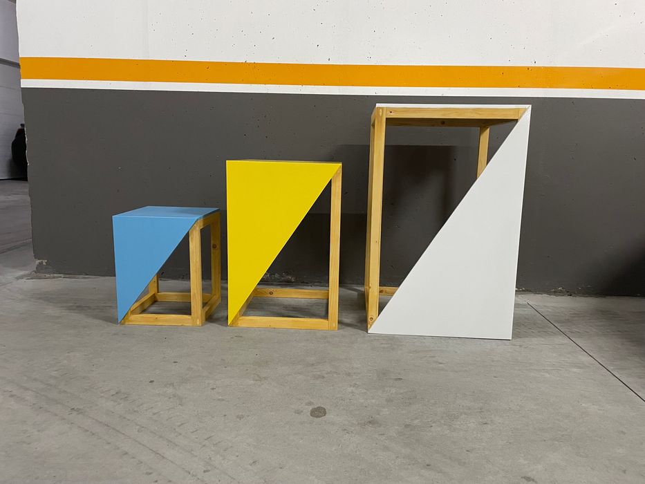 Mesas quadradas vasadas