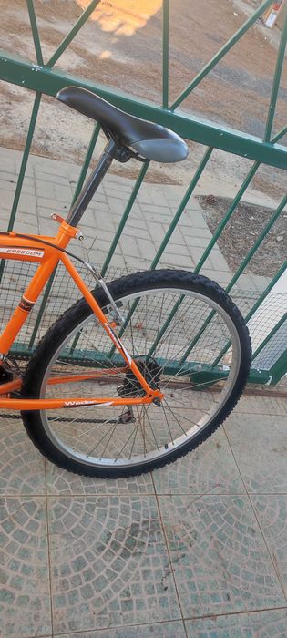 Bicicleta com mudanças. Roda 26