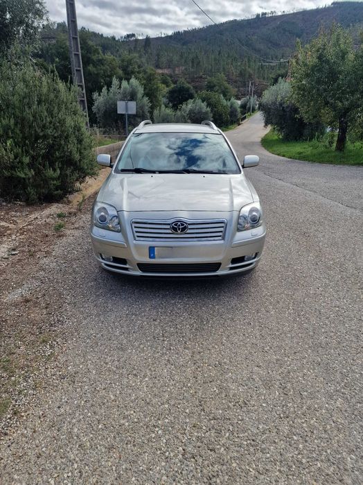 Toyota Avensis T25 — photo 2