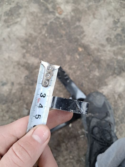 Лапи глубокорихдітеля