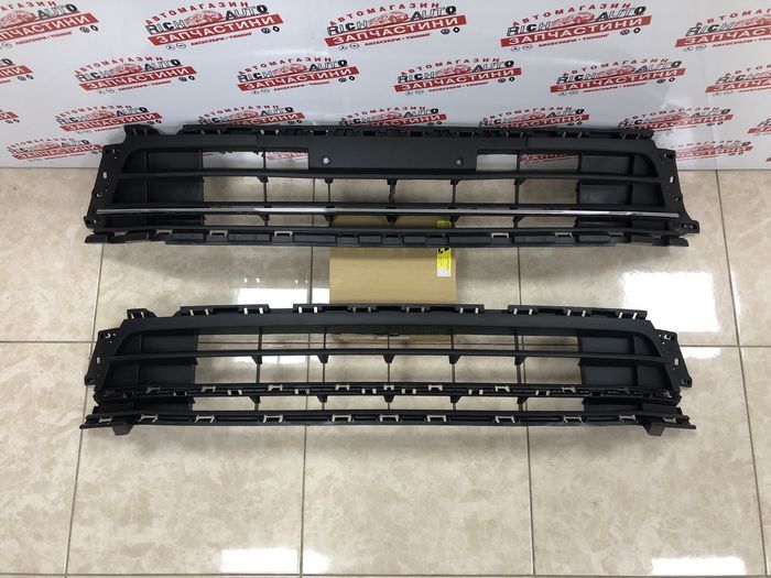 Решітка в бампер VW Jetta 6 USA
