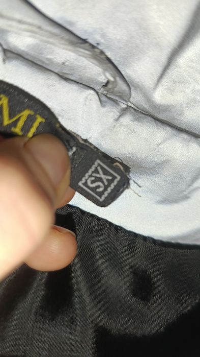 Продам класну демісезонну куртку