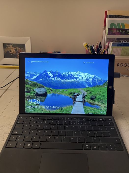 Surface Pro 3 8GB RAM/ 238GB SSD